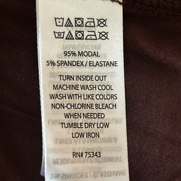 NWT Jones & Co Women's Maroon Burgundy Long Sleeve Turtleneck Size XS - Picture 5 of 8